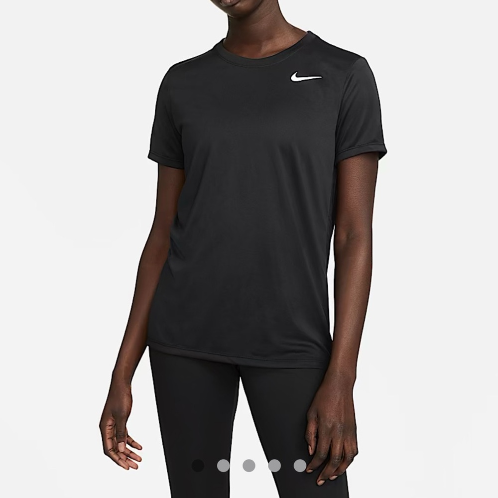 NWT never worn xs (0-2) Nike dri-fit Women's Black T-Shirt